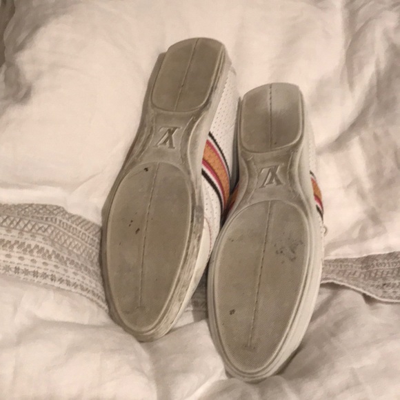 Gorgeous LV sneakers, 9/10 condition. - Picture 3 of 7